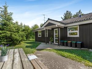 Holiday Home Winder - 1-3km from the sea by Interhome