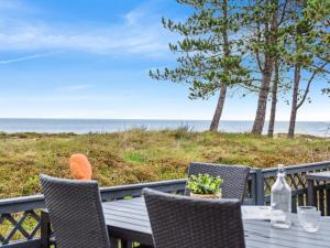 Holiday Home Djuna - 200m from the sea by Interhome