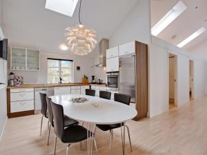 Holiday Home Beka - 500m from the sea by Interhome