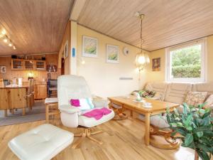 Holiday Home Lilibeth - 300m from the sea by Interhome