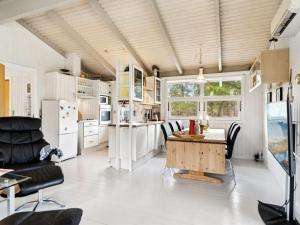 Holiday Home Alvine - 475m from the sea by Interhome