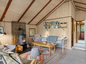 Holiday Home Esteri - 800m from the sea by Interhome