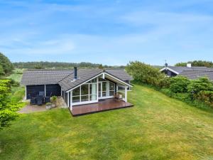 Holiday Home Leya - 1-2km from the sea by Interhome