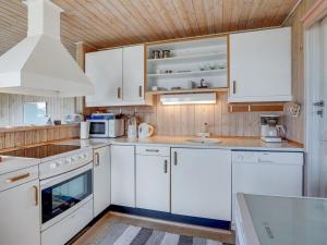 Holiday Home Arun - 150m from the sea by Interhome