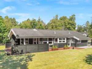 Holiday Home Arny - 1-5km from the sea by Interhome - 4hvězdičkové hotely ve městě Ålbæk