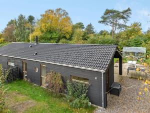 Holiday Home Aino - 1km from the sea by Interhome