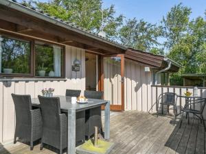 Holiday Home Leevi - 150m from the sea by Interhome