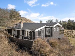 Holiday Home Sharanya - 500m from the sea by Interhome