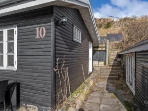 Holiday Home Sharanya - 500m from the sea by Interhome