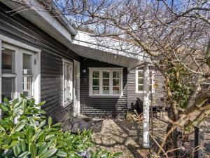 Holiday Home Sharanya - 500m from the sea by Interhome