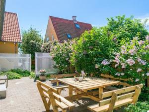 Holiday Home Elnara - 900m from the sea by Interhome