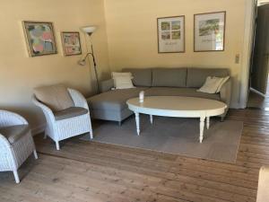 Apartment Faustine - 500m from the sea by Interhome