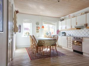 Apartment Faustine - 500m from the sea by Interhome