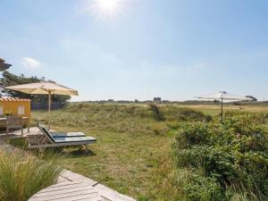 Holiday Home Jantje - 500m from the sea by Interhome