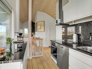 Holiday Home Ejvind - 100m from the sea by Interhome