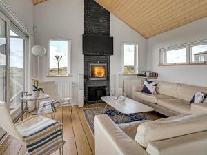 Holiday Home Ejvind - 100m from the sea by Interhome