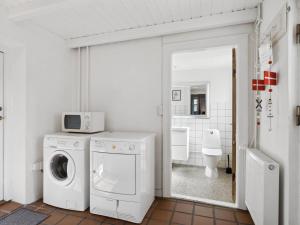 Holiday Home Ortrud - 200m from the sea by Interhome