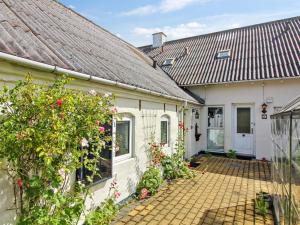Apartment Gæsling - 1-6km from the sea by Interhome