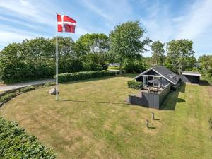 Holiday Home Herbert - 1km from the sea by Interhome