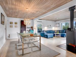 Holiday Home Asmine - 670m from the sea by Interhome