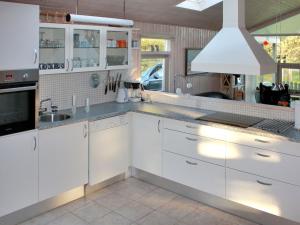 Holiday Home Annick - 300m from the sea by Interhome
