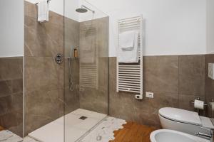 Modern City Life 3 Apartments near Fiera Milano City - 800m from Domodossola M5