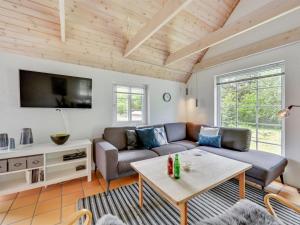 Holiday Home Osmo - 900m from the sea by Interhome