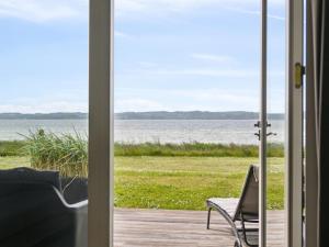 Apartment Monia - 20m from the sea by Interhome