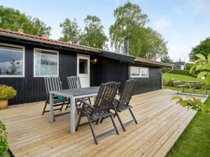 Holiday Home Stiane - 100m to the fjord by Interhome