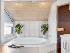 Holiday Home Ritha - 350m from the sea by Interhome