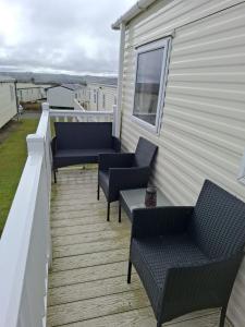 Wilma Retreat, Flower of May