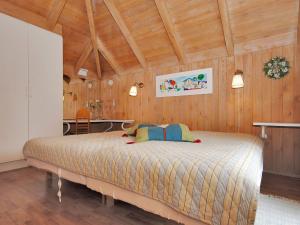 Holiday Home Fredsine - 900m from the sea by Interhome