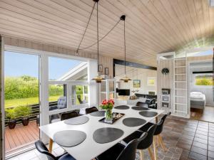 Holiday Home Tinja - 700m from the sea by Interhome