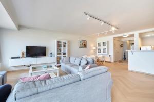 Les Flots - Coastal Walks 63