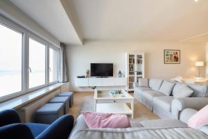 Les Flots - Coastal Walks 63