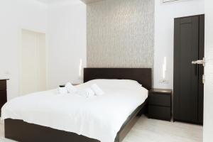 Romana Residence House 1