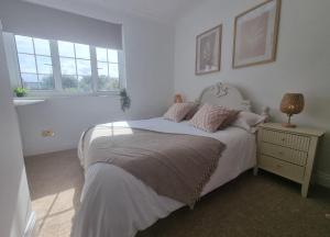 Spacious 4BR 2 baths House, Near Canary Wharf DLR Access