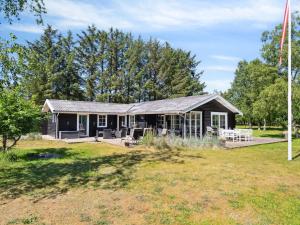 Holiday Home Adser - 600m from the sea by Interhome