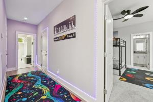 Friends in Skyline Places Luxurious Brand New Build, Great for Groups, 10 min to Downtown Nash