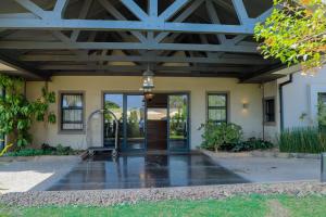 Greenwood Manor Hotel