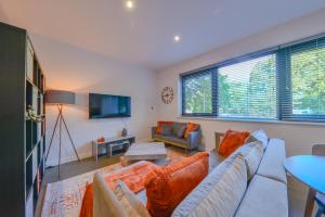 Large Luxury Studio Apartment