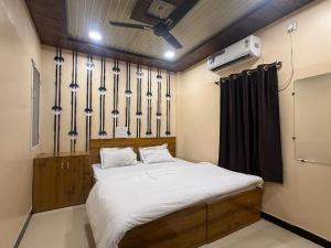 HotelShreesanwariyapalace