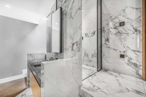 The Avicii Signature - Soho - by Frankie Says