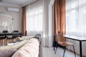 Stylish Flat w Balcony – 5 Mins from Taksim Square