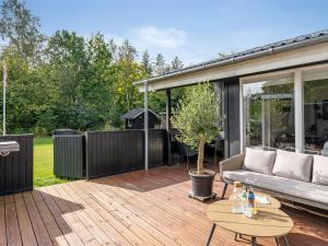 Holiday Home Elnur - from the sea by Interhome