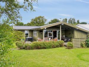 Holiday Home Konsta - 50m from the sea by Interhome