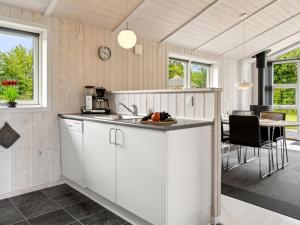 Holiday Home Tayana - 700m from the sea by Interhome