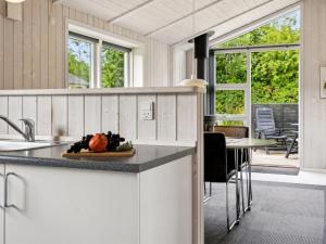 Holiday Home Tayana - 700m from the sea by Interhome