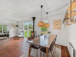 Holiday Home Pietari - 600m from the sea by Interhome