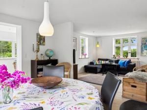 Holiday Home Keyla - 2-3km from the sea by Interhome